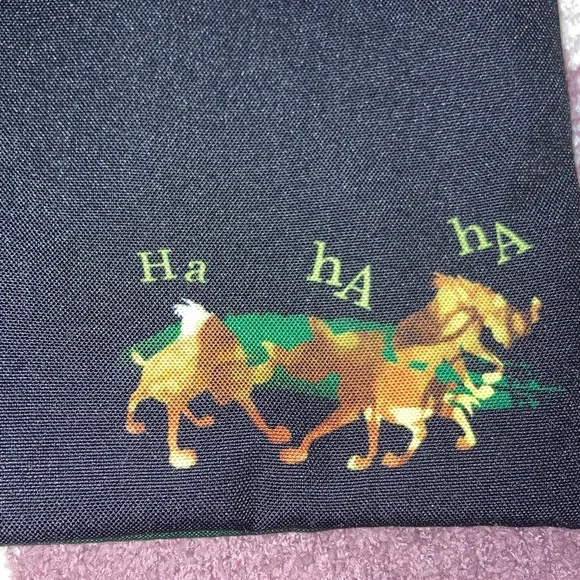 The Lion Kings SCAR crossbody bag - Picture 3 of 3